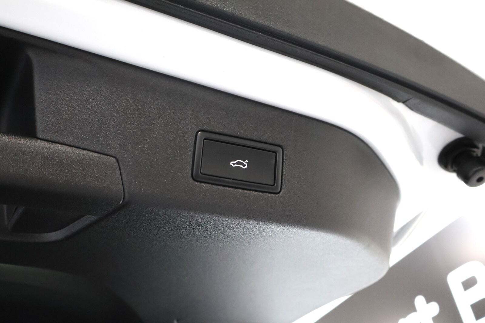 Hvid VW ID.4 fra 2025