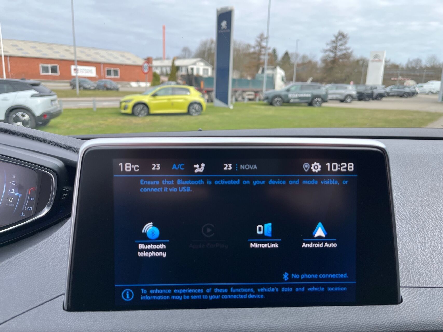 Sort Peugeot 5008 fra 2020
