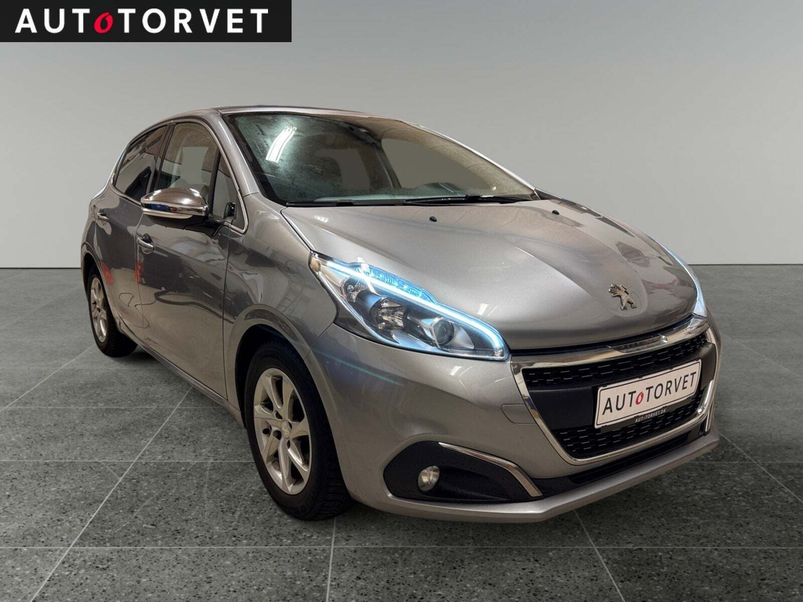 Peugeot 208 1,5 BlueHDi 100 Allure Sky