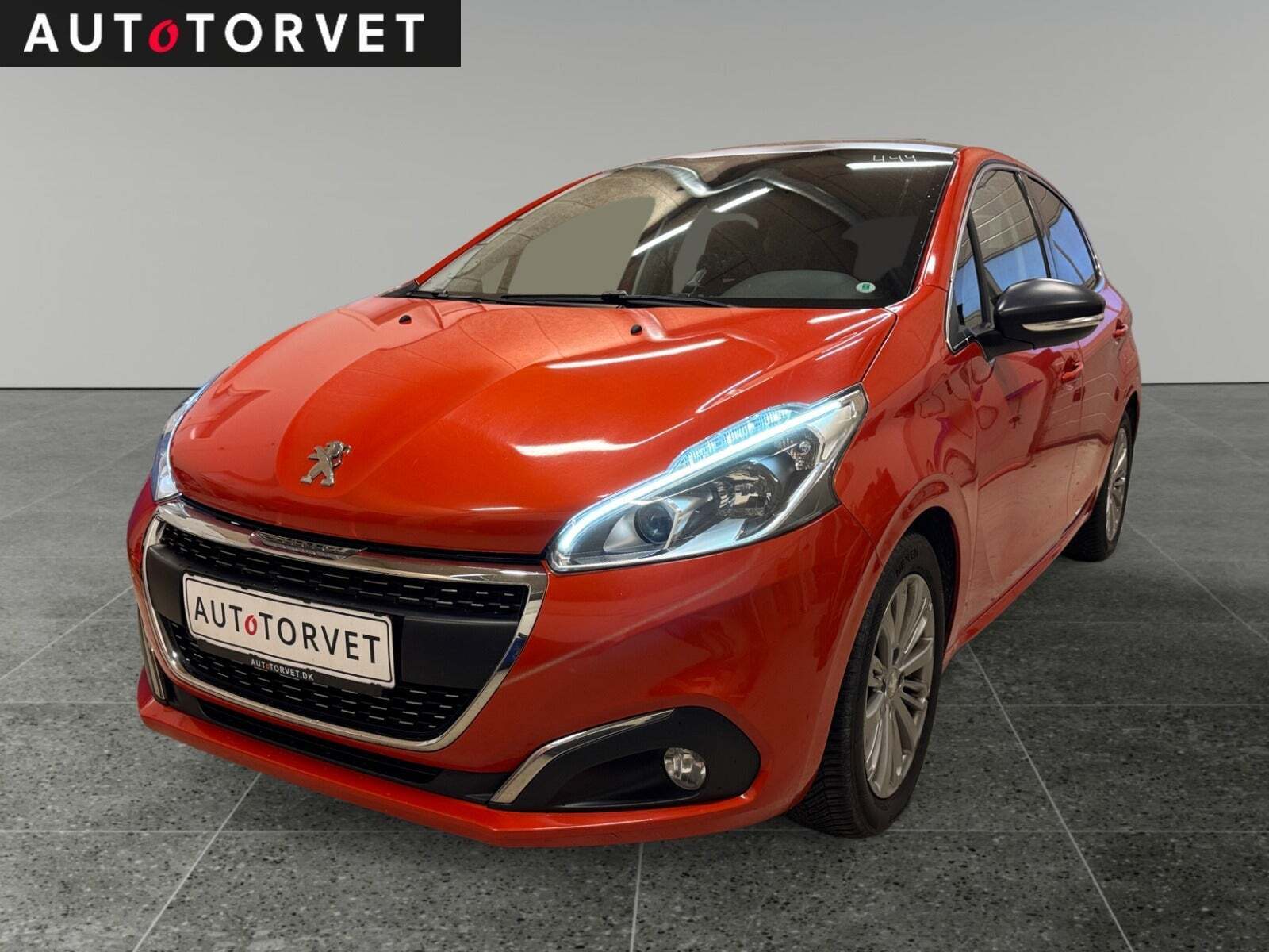 Peugeot 208 1,2 e-THP 110 Allure Sky