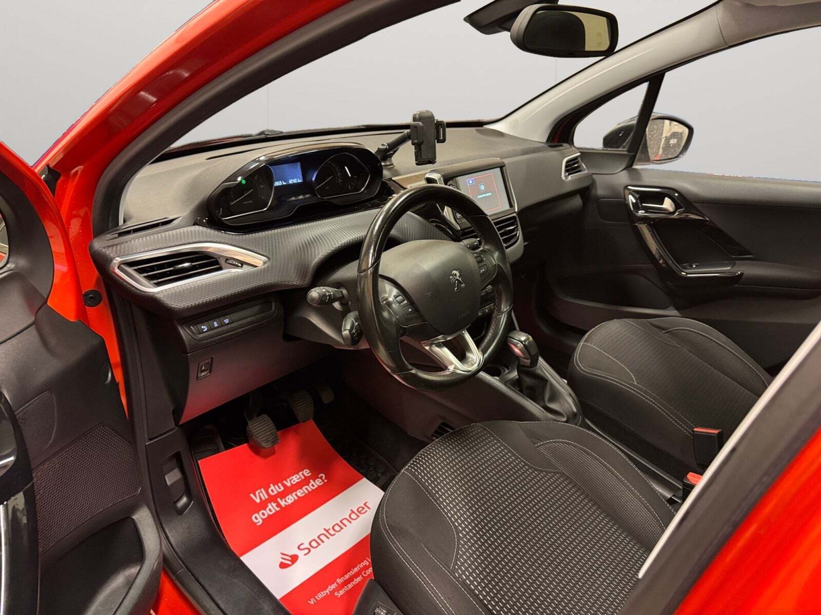 Peugeot 208 1,2 e-THP 110 Allure Sky