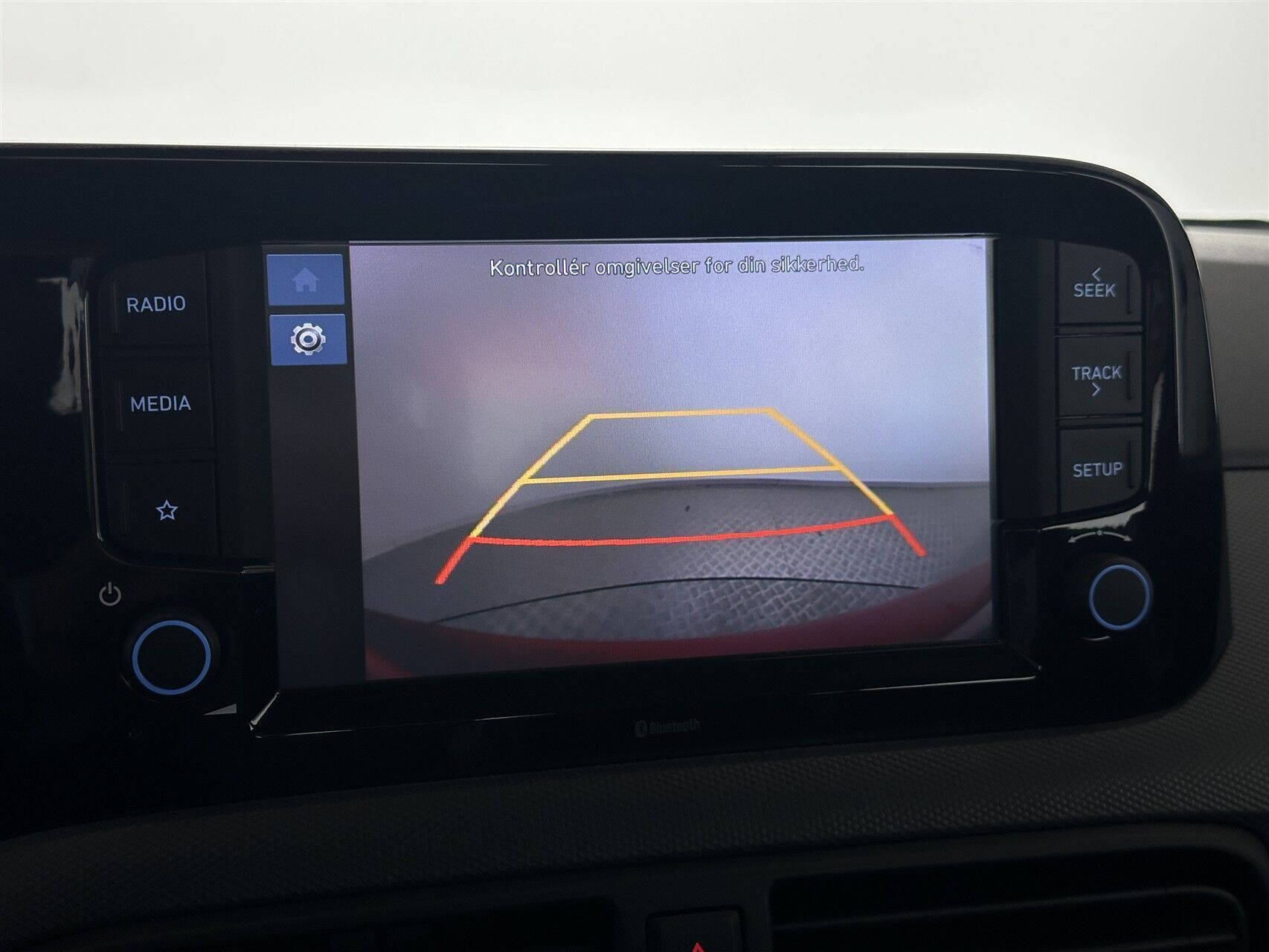 Rød Hyundai i10 fra 2023