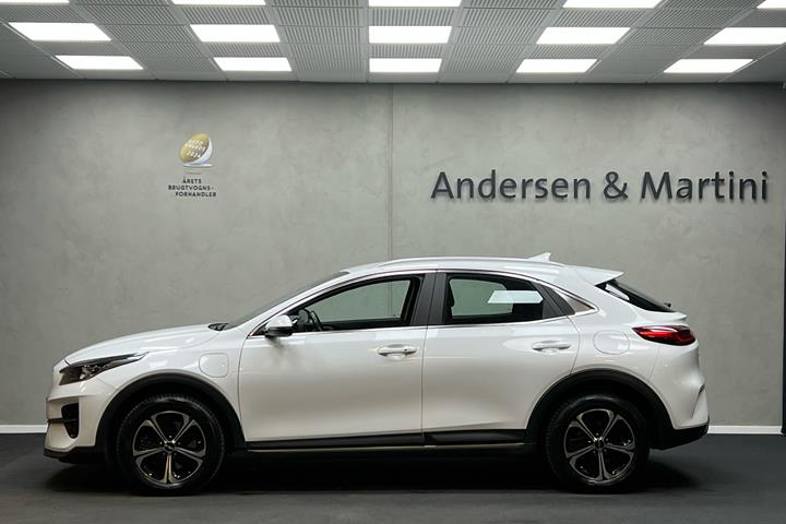 Hvid Kia XCeed fra 2022