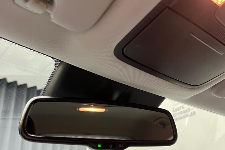 Hvid Kia XCeed fra 2022