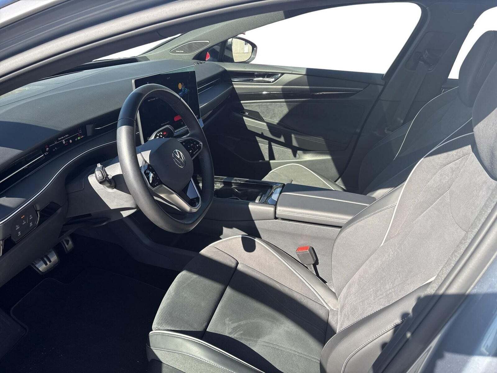Blå VW ID.7 fra 2025