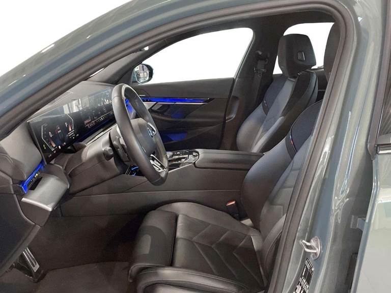 BMW i5 eDrive40 M-Sport