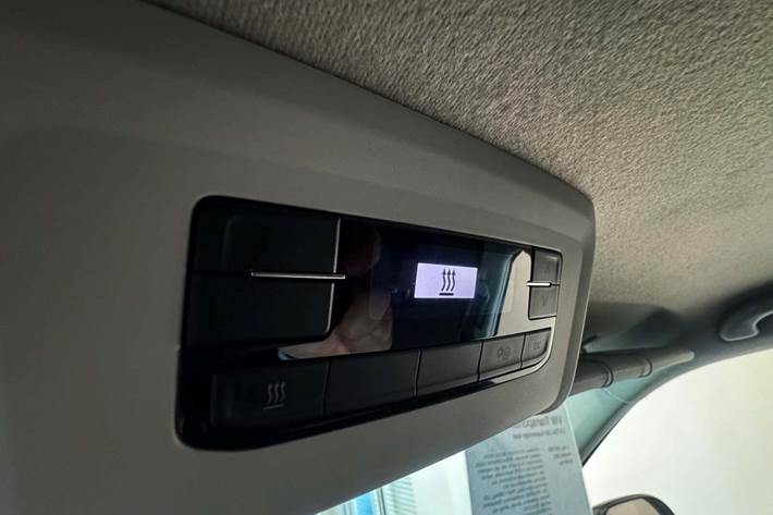 Hvid VW Transporter fra 2022