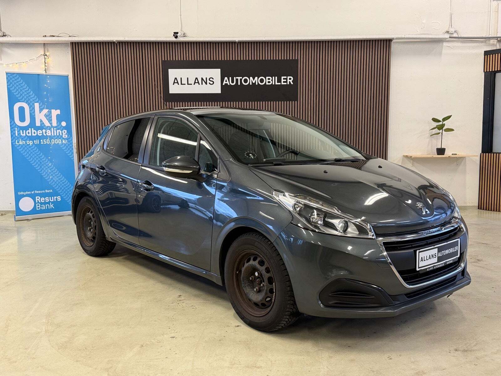 Peugeot 208 1,2 VTi 82 Allure Sky