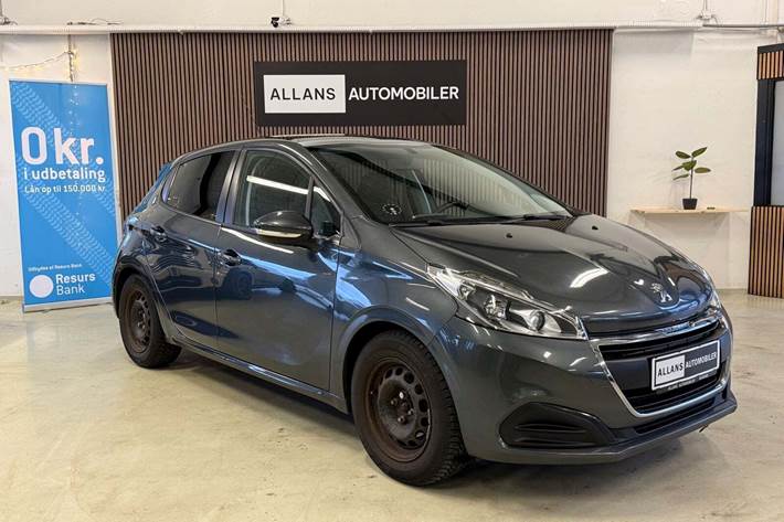 Grå Peugeot 208 fra 2016