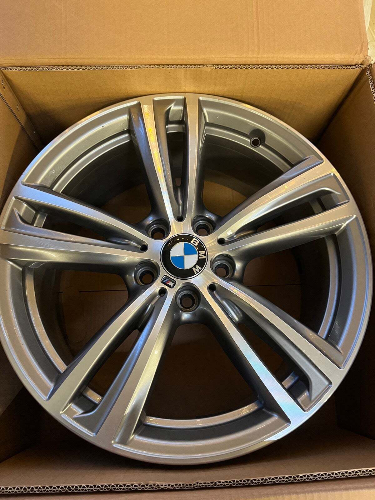 Sort BMW 320d fra 2017