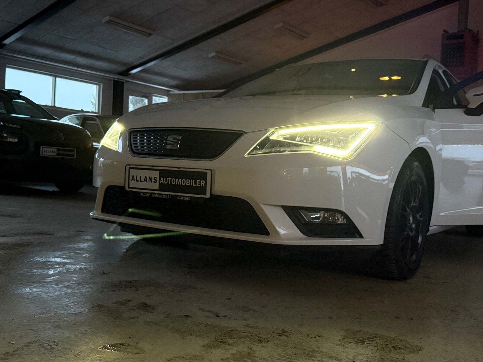 Hvid Seat Leon fra 2016