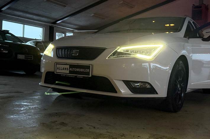 Hvid Seat Leon fra 2016