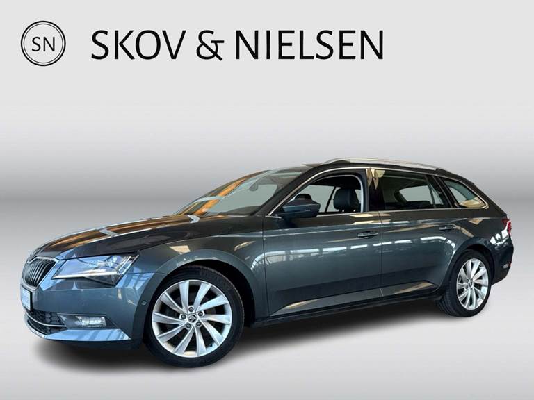 Skoda Superb 2,0 TDi 150 Style Combi DSG