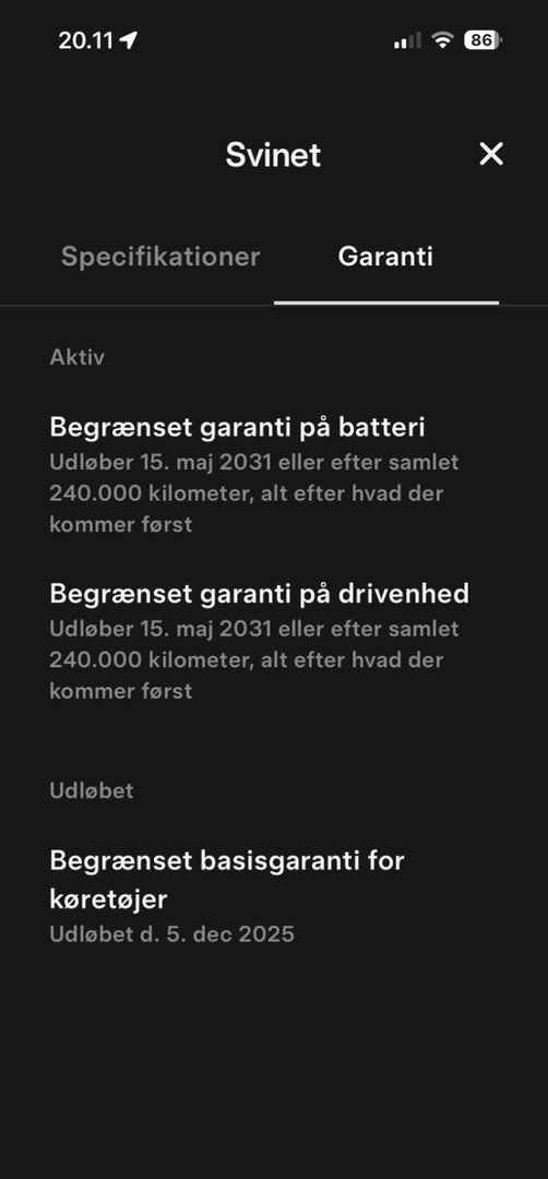 Grå Tesla Model S fra 2023