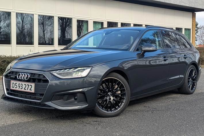 Grå Audi A4 fra 2019
