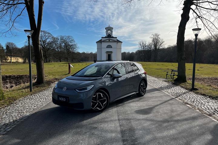 Grå VW ID.3 fra 2020 set udefra
