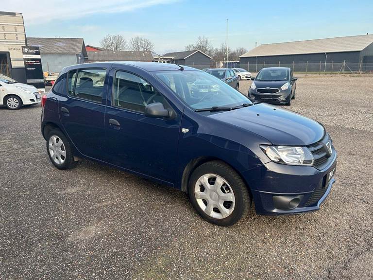 Dacia Sandero 1,2 16V Base