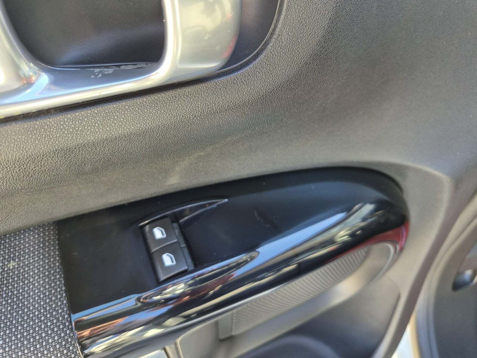 Hvid Citroën C4 Cactus fra 2018