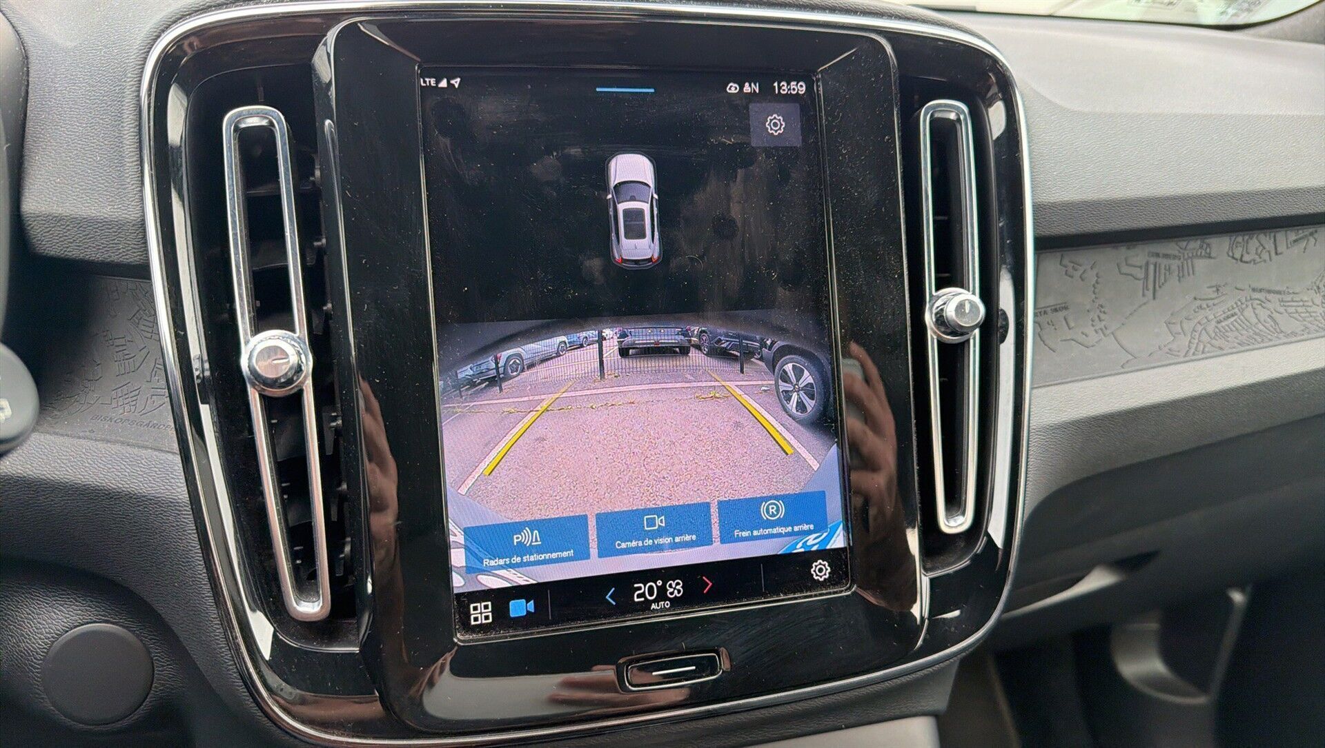 Volvo XC40 P6 Recharge Core 231HK 5d Aut.