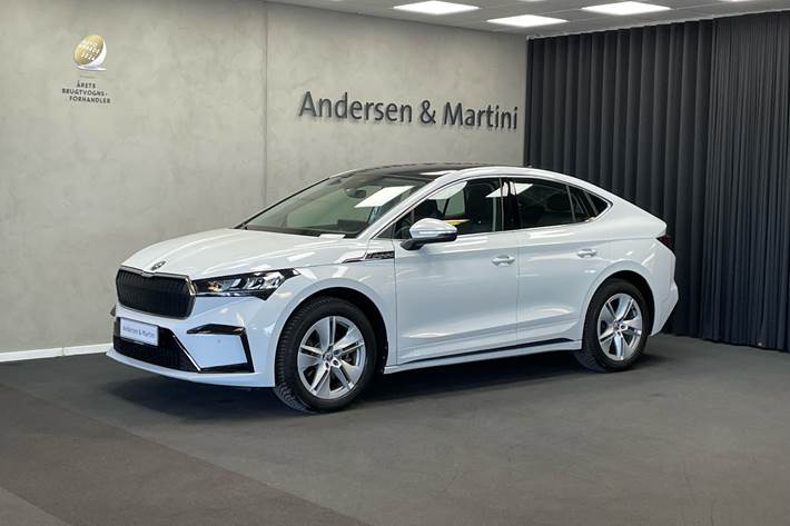 Hvid Skoda Enyaq iV fra 2022 set udefra