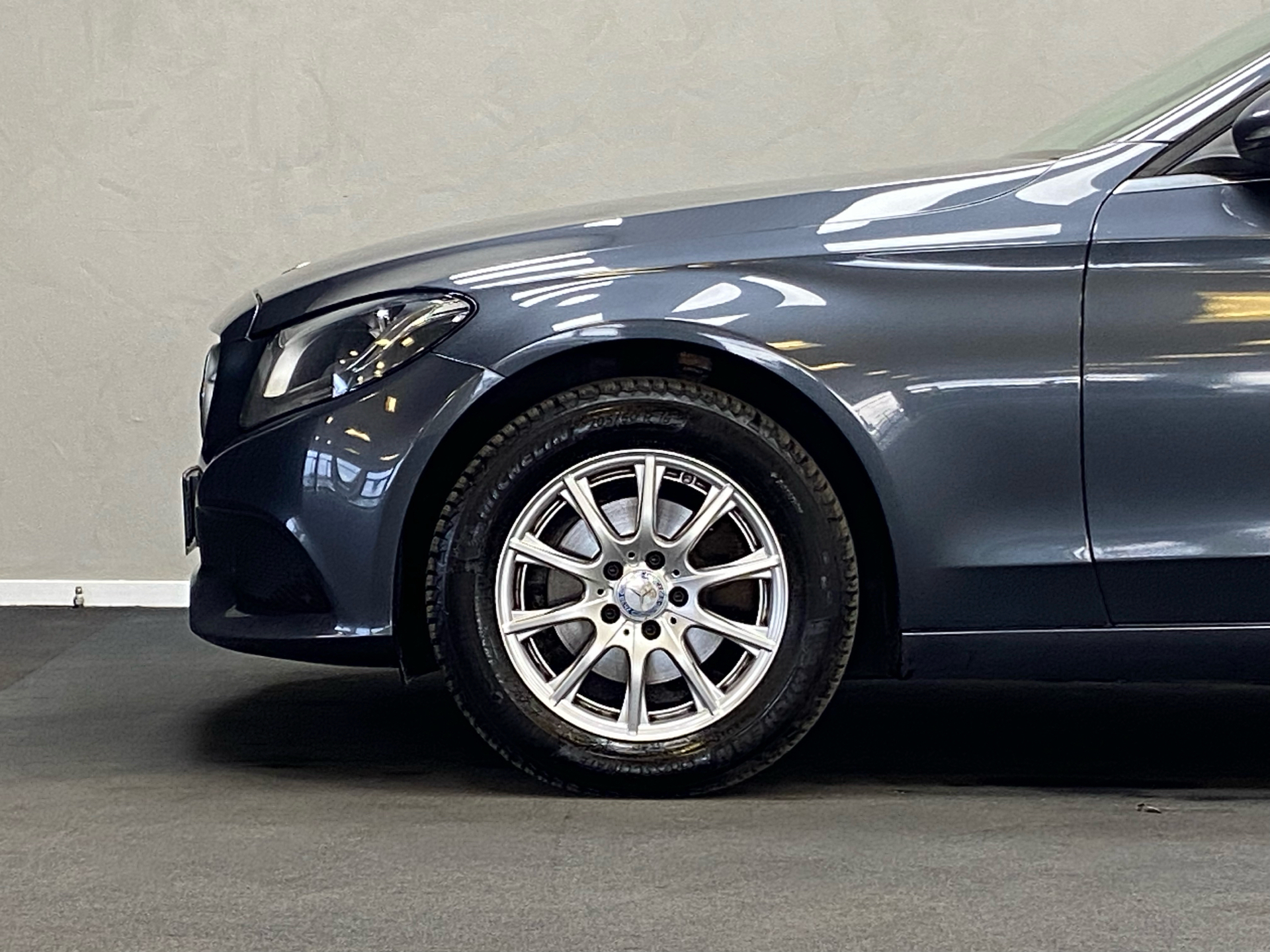 Sort Mercedes C200 d fra 2015