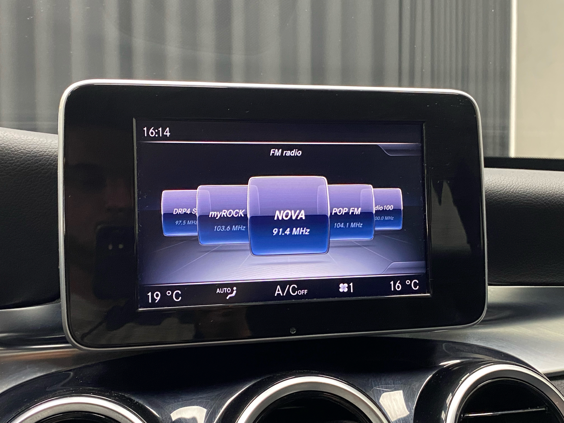 Sort Mercedes C200 d fra 2015
