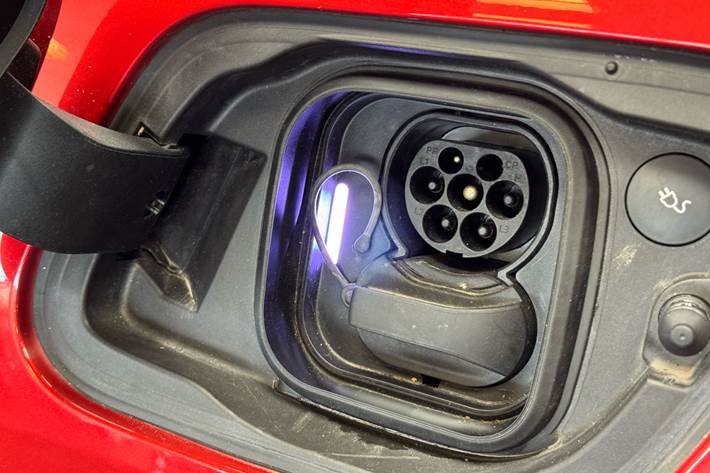 Rød Volvo XC40 fra 2021