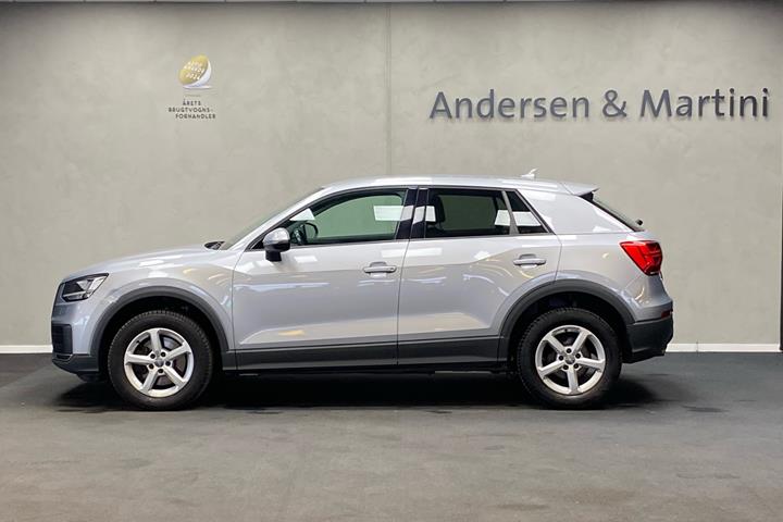 Sølv Audi Q2 fra 2018