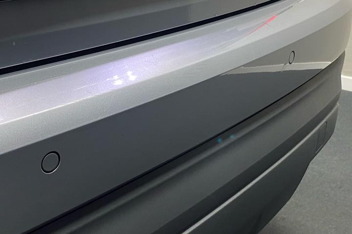Sølv Audi Q2 fra 2018