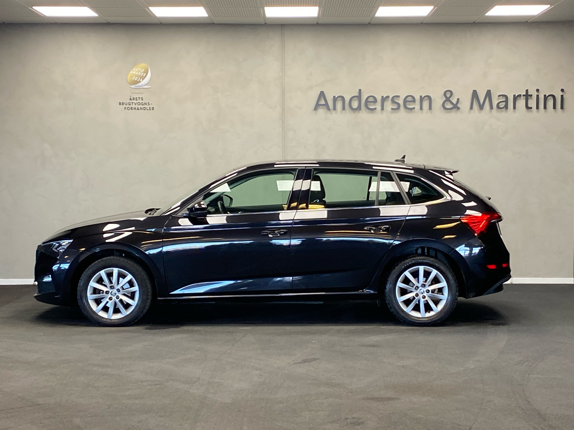 Sort Skoda Scala fra 2020