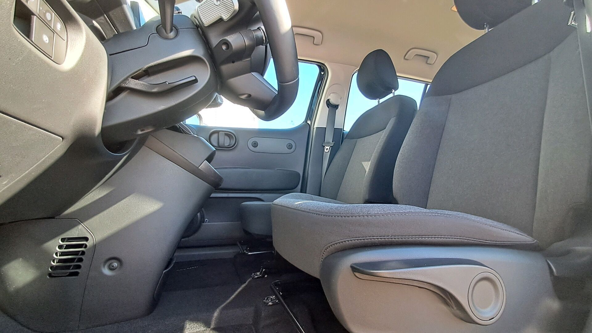 Hyundai Inster EL Standard Range Essential 97HK Aut.