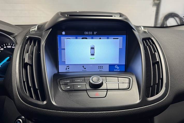 Hvid Ford Kuga fra 2017