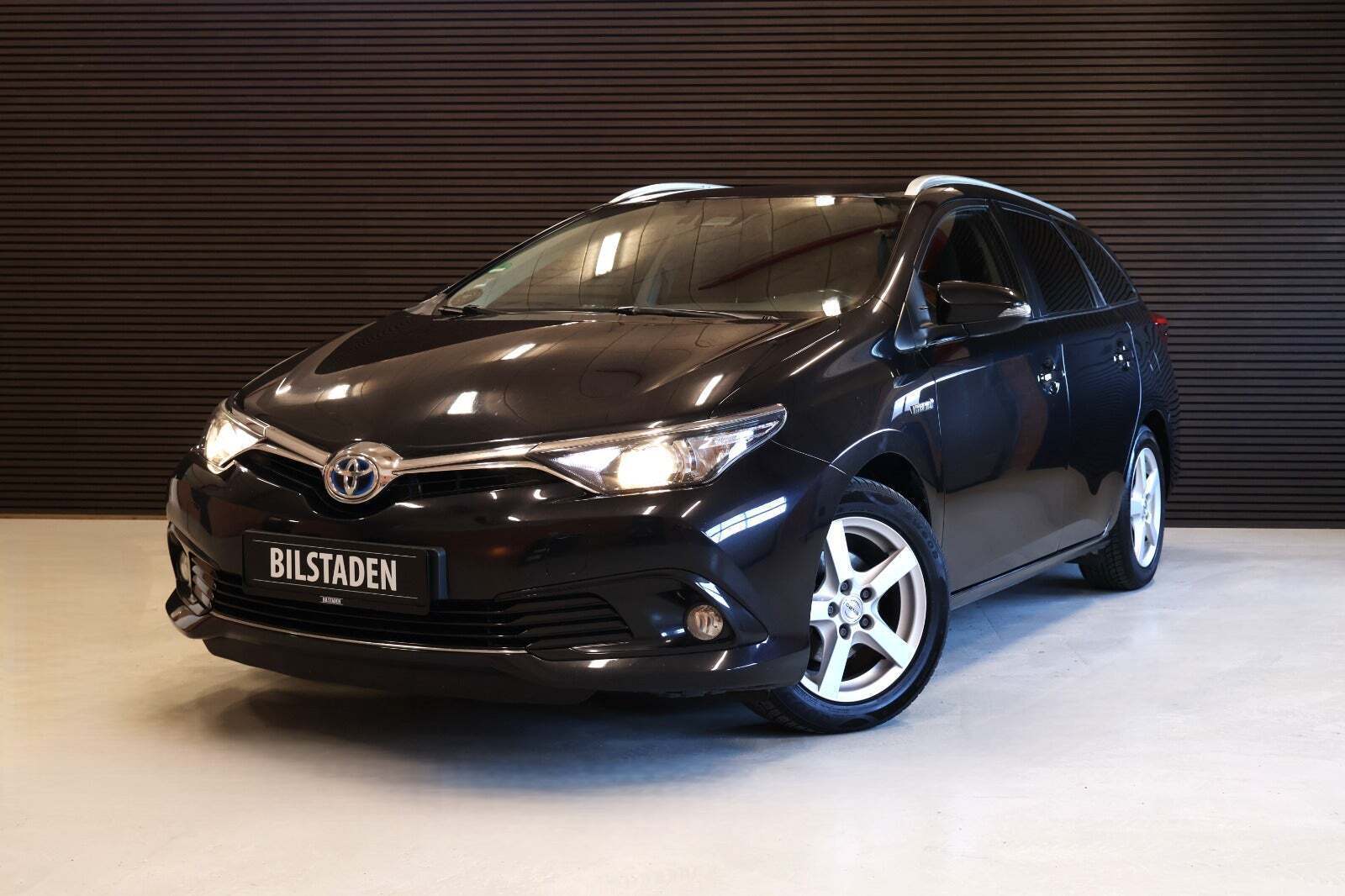 Toyota Auris 1,8 Hybrid H2 Comfort Touring Sports CVT