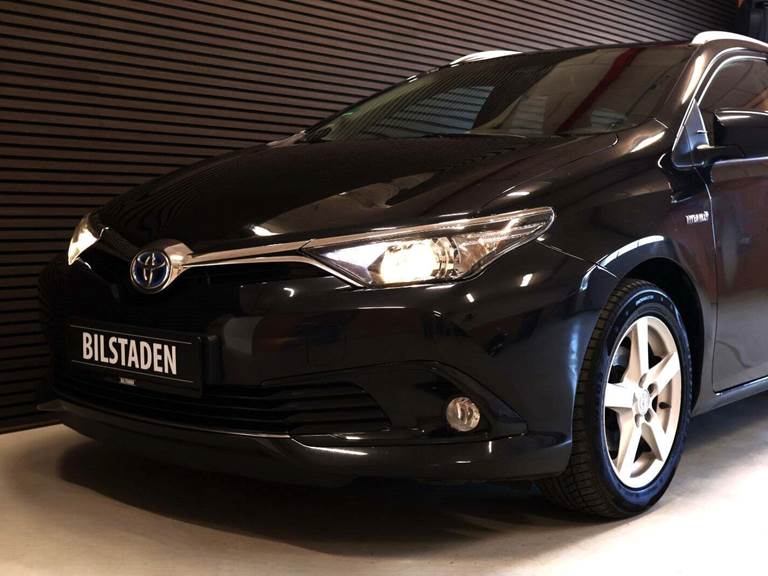 Toyota Auris 1,8 Hybrid H2 Comfort Touring Sports CVT