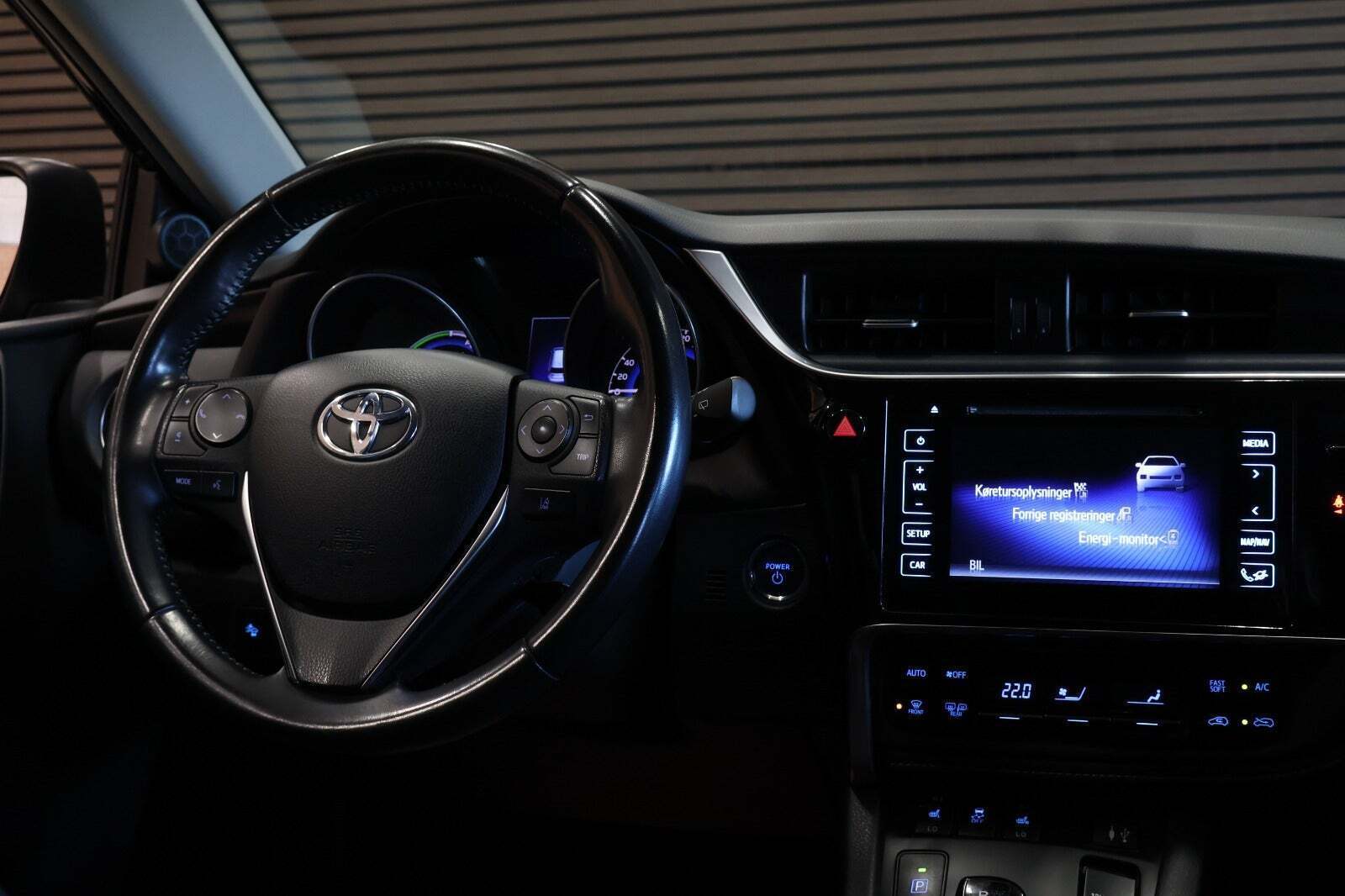 Sort Toyota Auris fra 2016