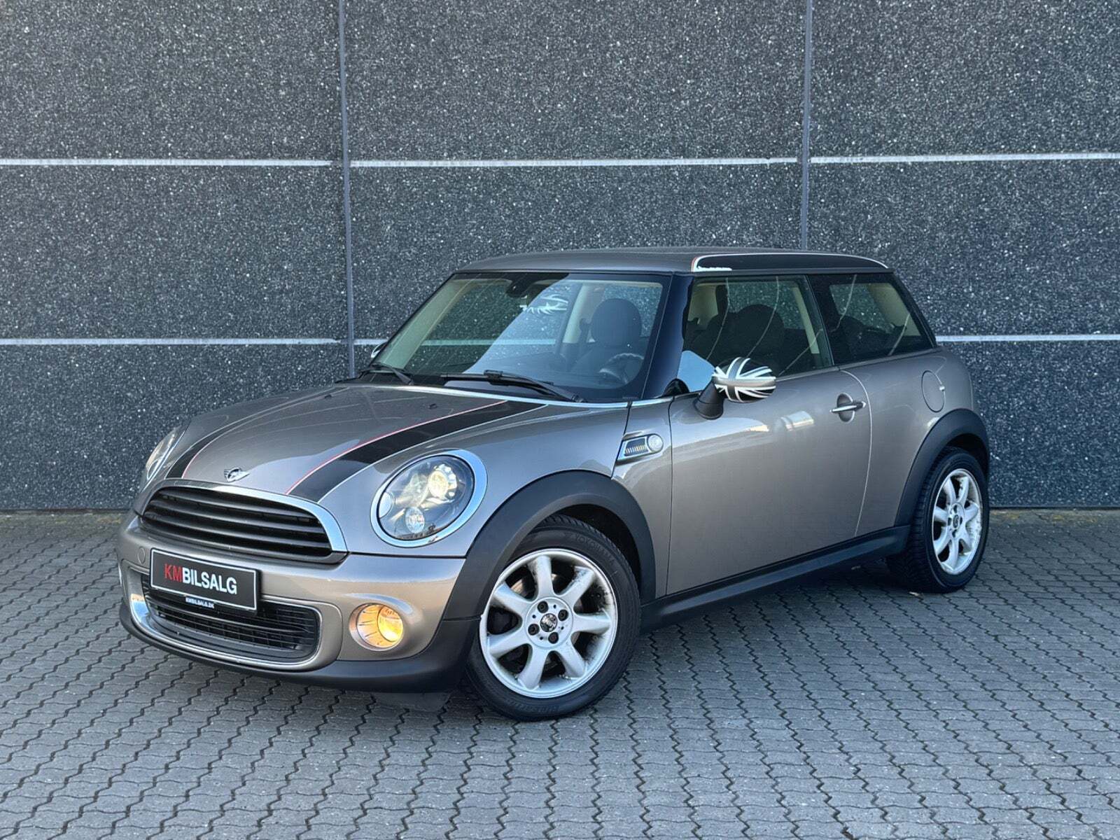 Grå Mini One fra 2013