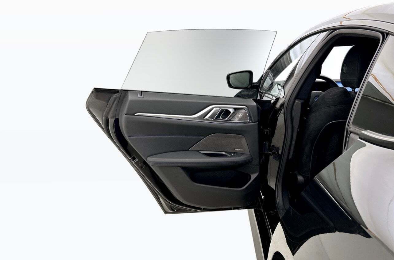 Sort BMW i4 fra 2026