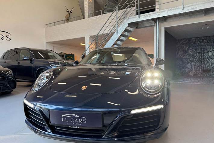 Gul Porsche 911 Carrera S fra 2017