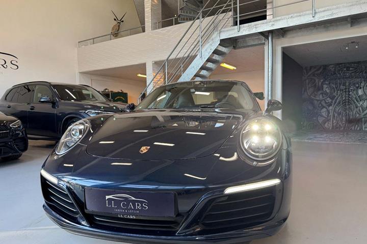 Gul Porsche 911 Carrera S fra 2017