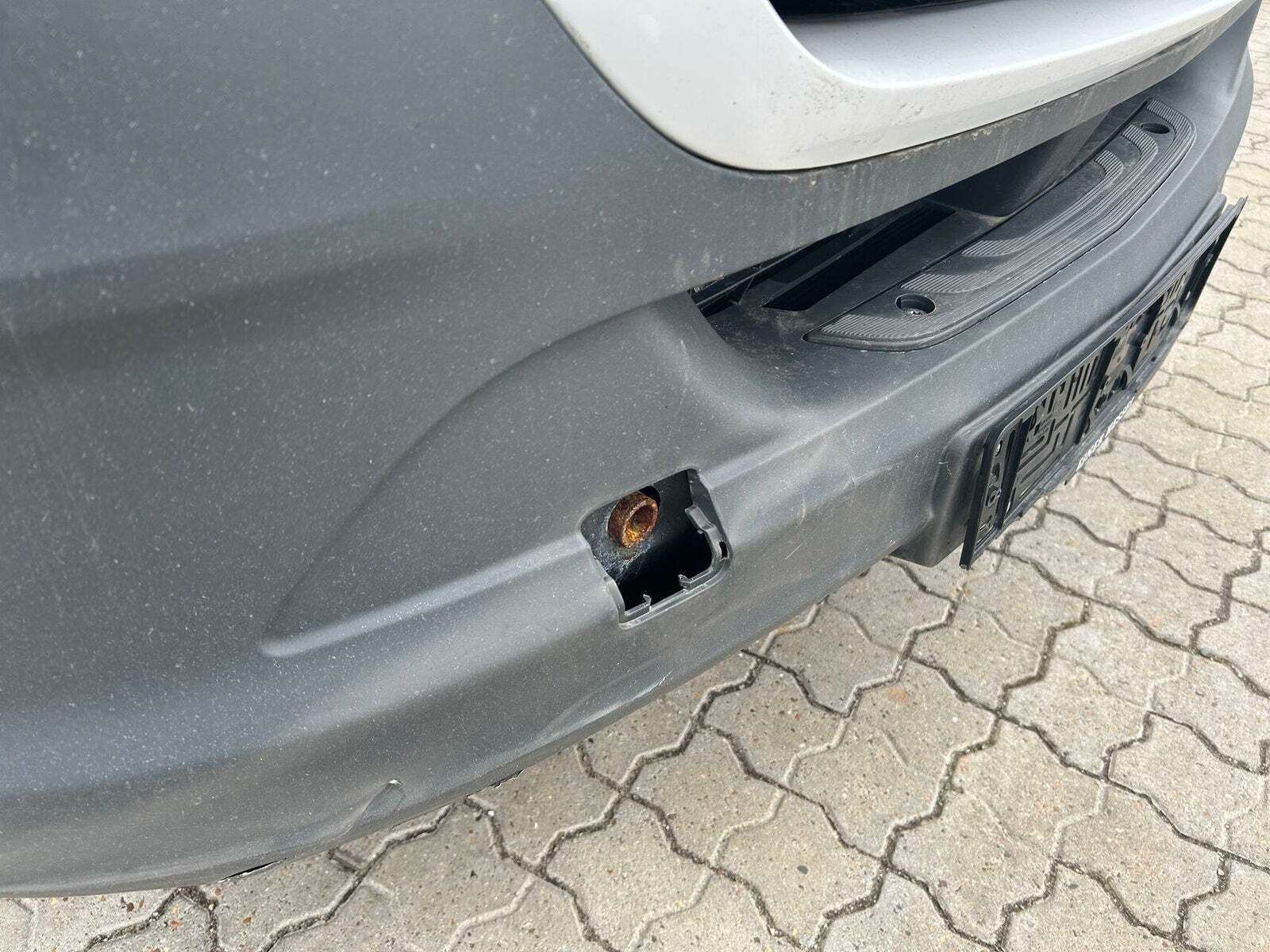 Hvid Mercedes Sprinter 317 fra 2021