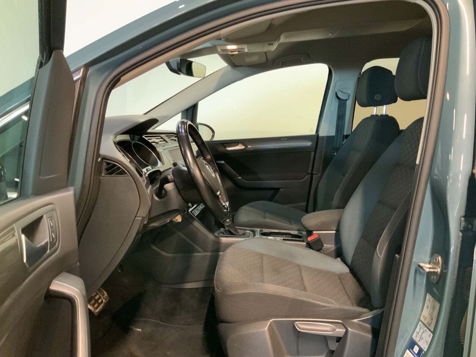 VW Touran 1,6 TDi 115 IQ.Drive DSG 7prs