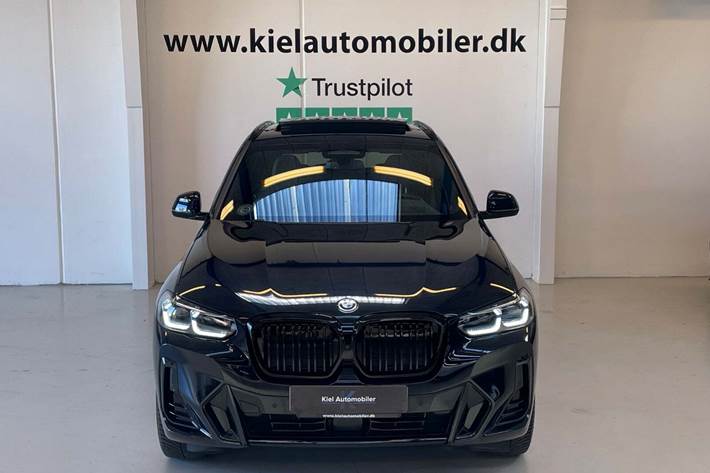 Sort BMW iX3 fra 2023