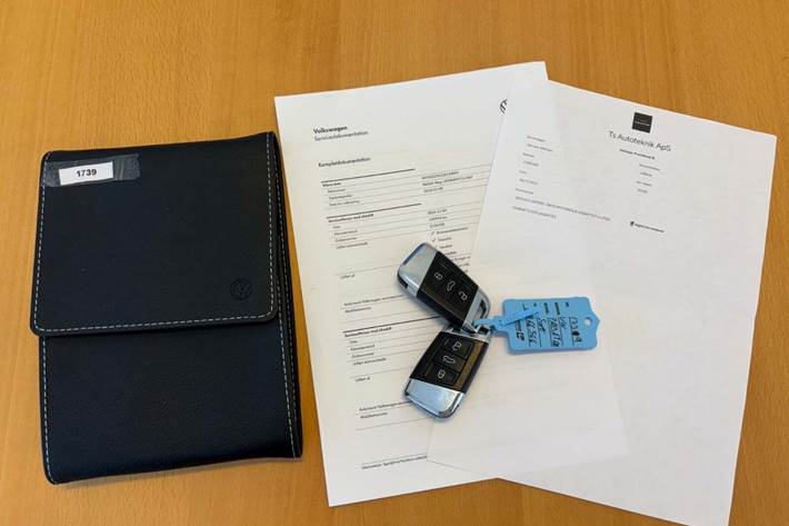 Sort VW Passat fra 2018