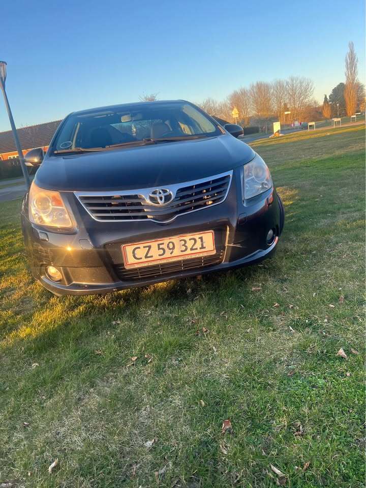 Toyota Avensis 2,0 SD AUT.
