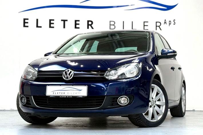 Blå VW Golf VI fra 2012