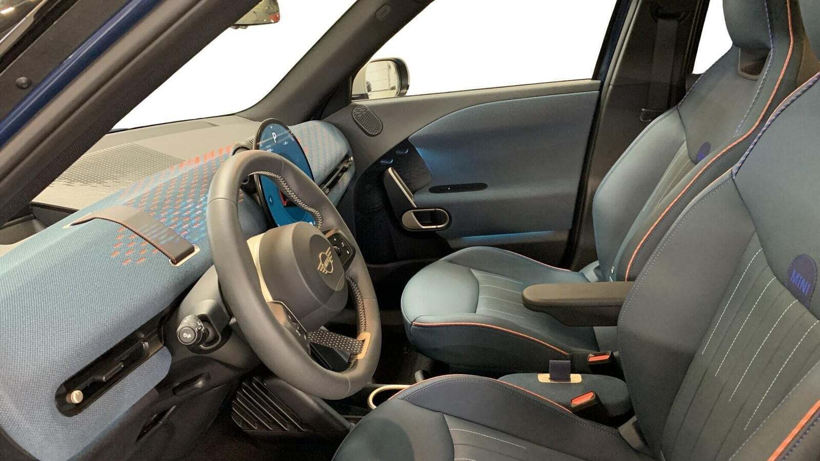 Mini Aceman E Favoured Trim M