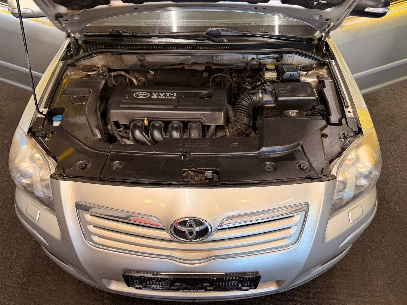 undefined Toyota Avensis fra 2006