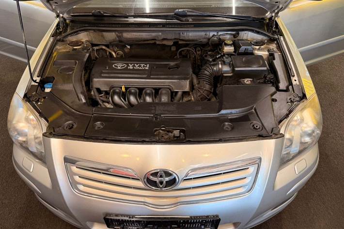 undefined Toyota Avensis fra 2006