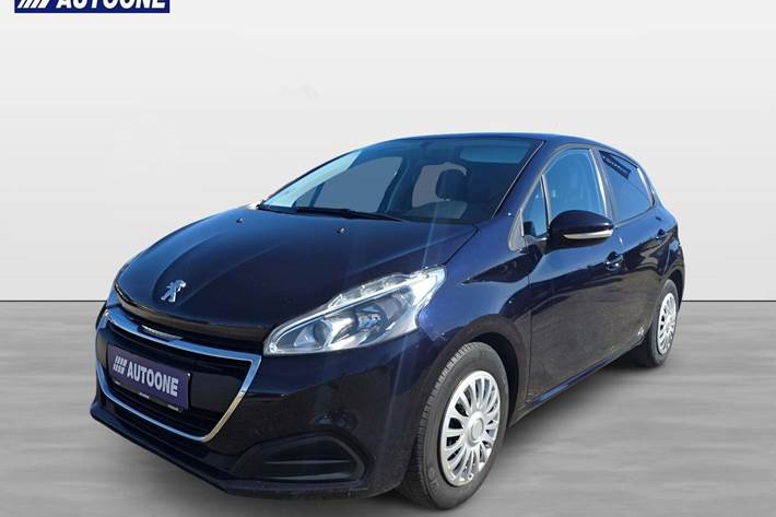 Blå Peugeot 208 fra 2018