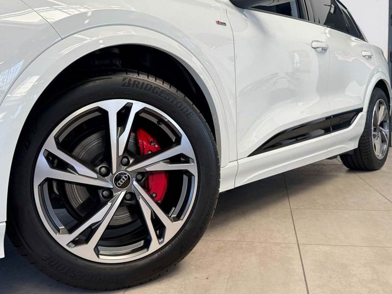 Audi Q6 e-tron Ultra S-line